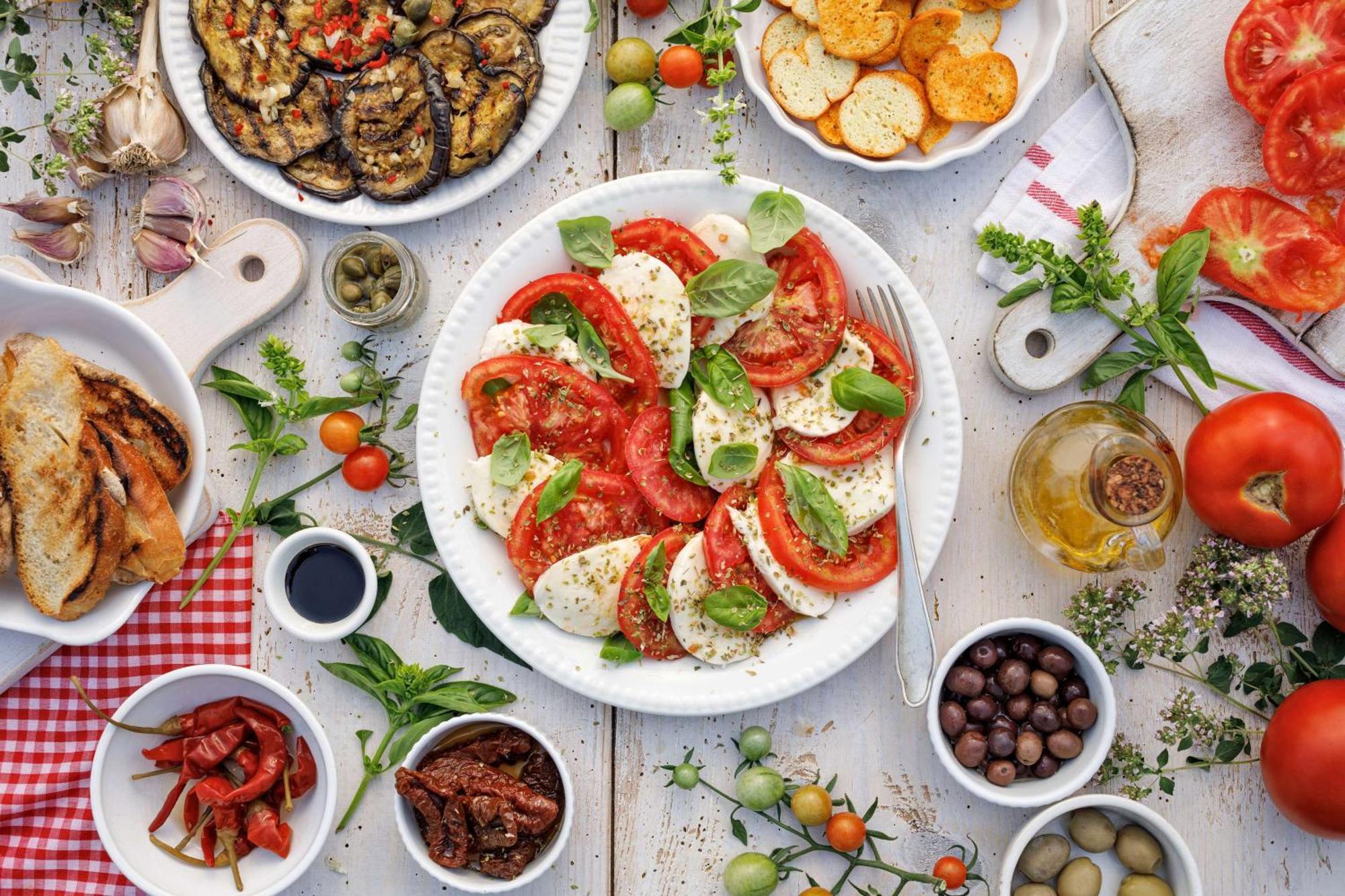 Tivoli Alvor Algarve Hotel Kültér fotó A selection of Italian cuisine