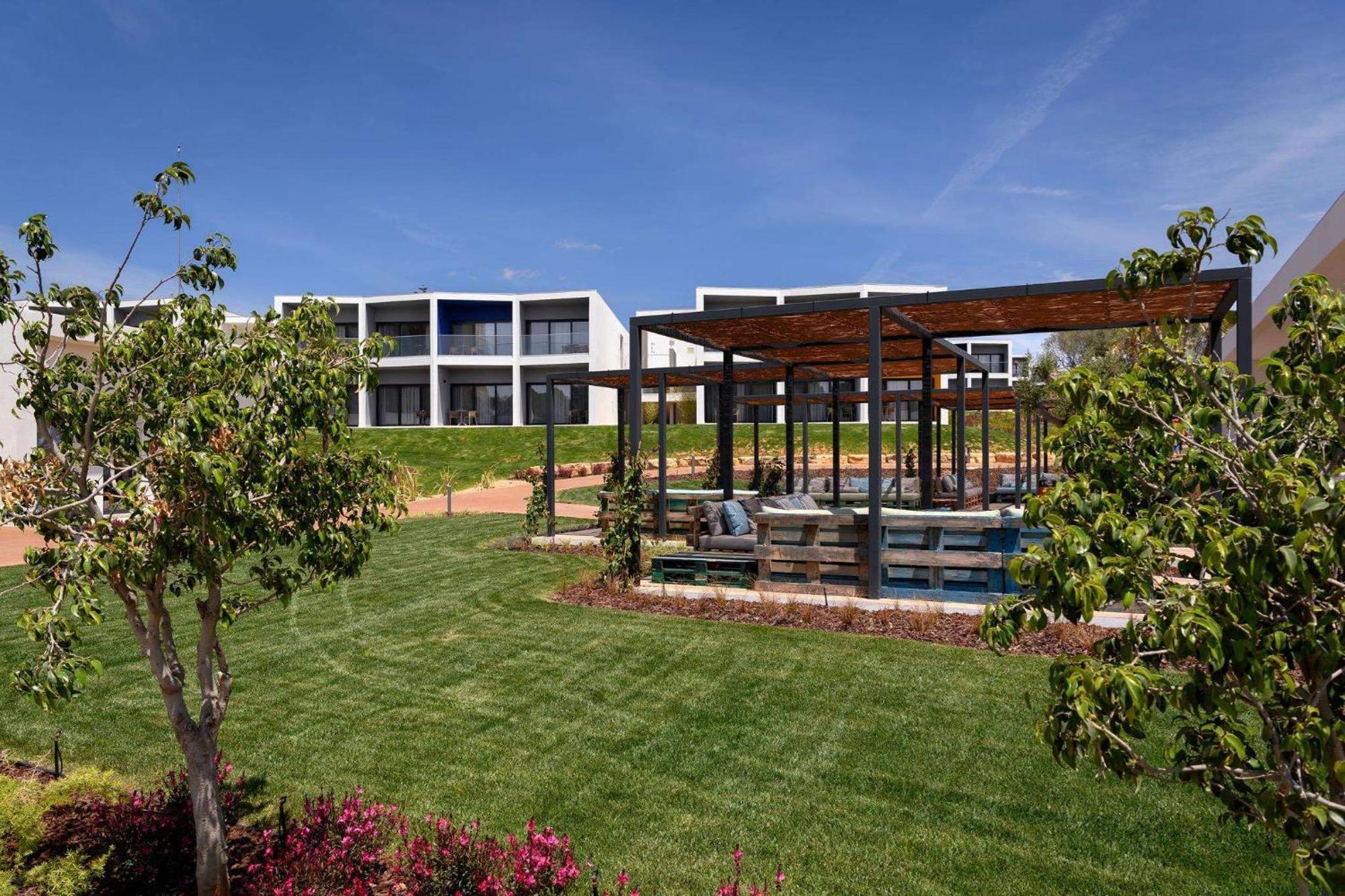 Tivoli Alvor Algarve Hotel Kültér fotó Residential neighborhood